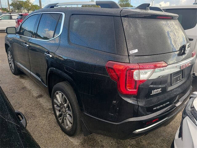 2023 GMC Acadia Denali