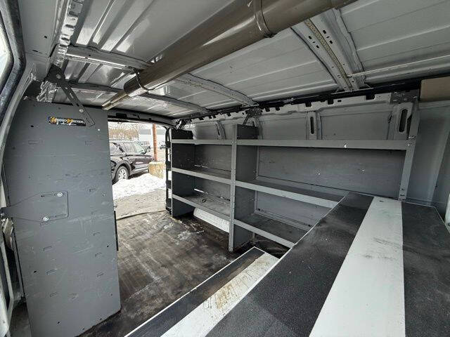 2017 Chevrolet Express 2500