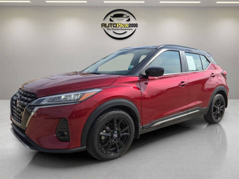 2023 Nissan Kicks SR