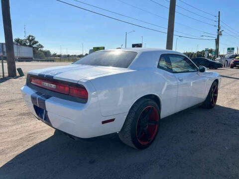2012 Dodge Challenger SXT