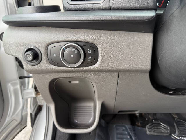 2020 Ford Transit 150 XLT