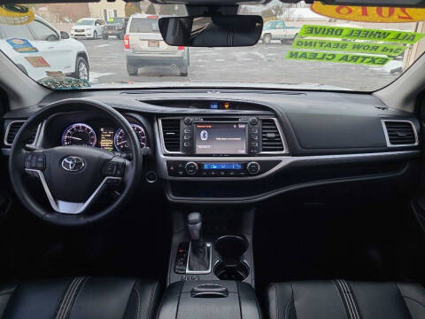 2018 Toyota Highlander SE