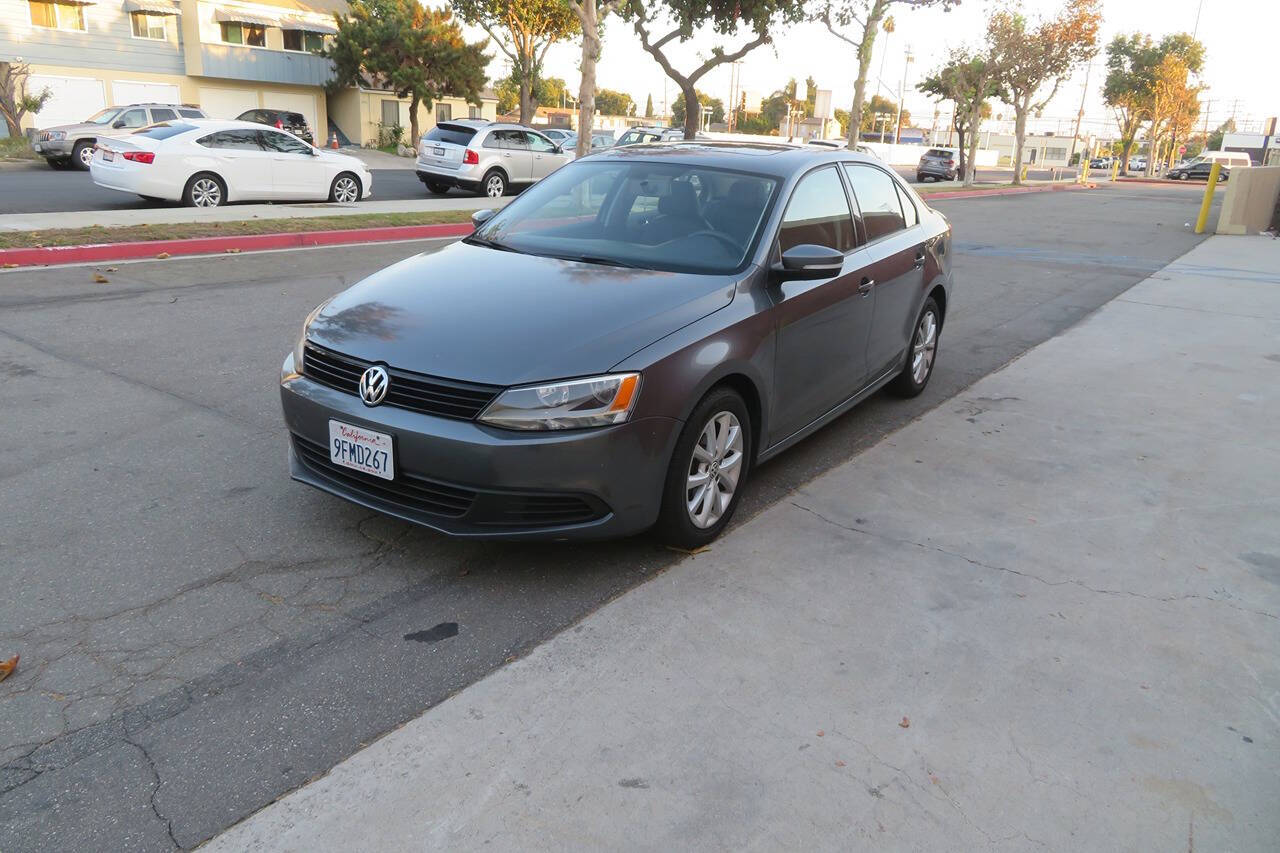 2012 Volkswagen Jetta for sale at The Car Vendor LLC in Bellflower, CA