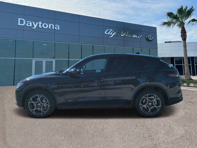 2025 Alfa Romeo Stelvio