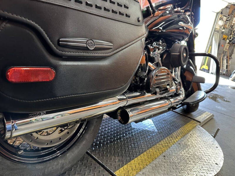 2018 Harley-Davidson FLHC - Softail Heritage