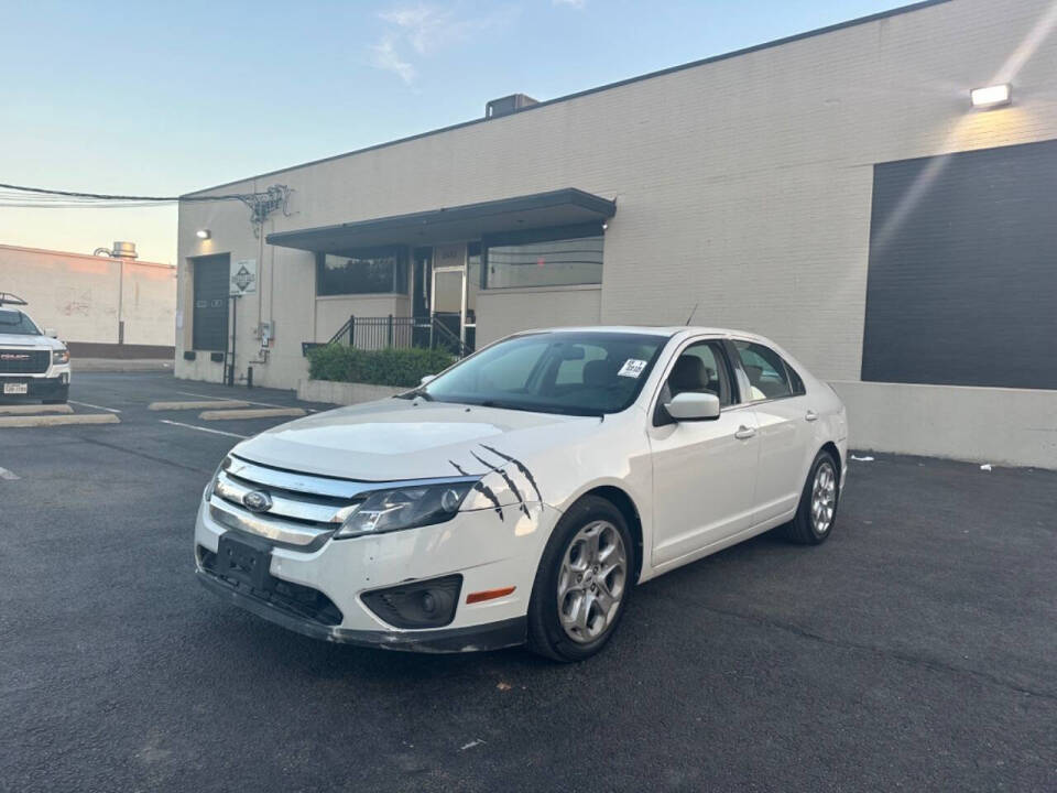 2010 Ford Fusion for sale at Sarenco Auto Inc in Dallas, TX