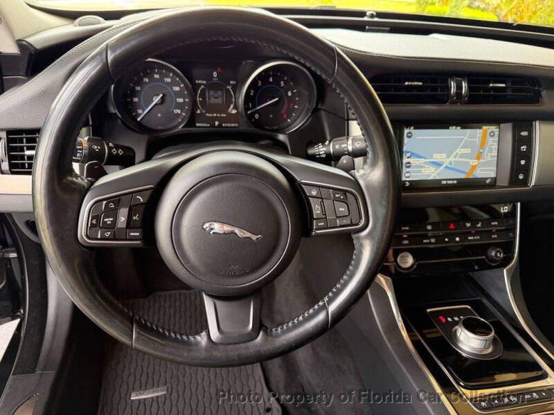 2016 Jaguar XF 35t Prestige