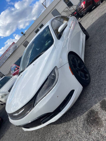 2015 Chrysler 200 S