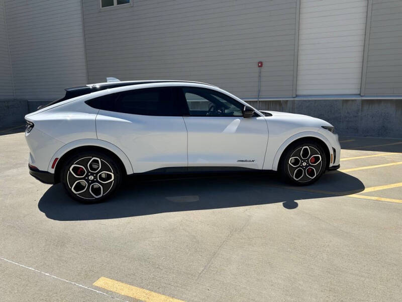 2021 Ford Mustang Mach-E GT