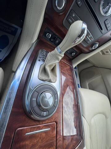 2015 Infiniti QX80