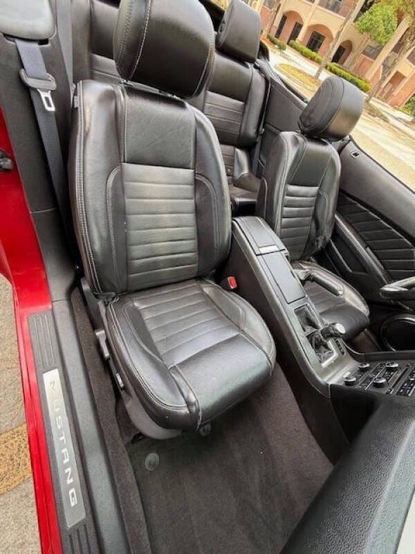 2013 Ford Mustang V6 Premium