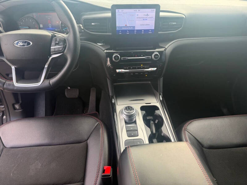 2023 Ford Explorer ST-Line