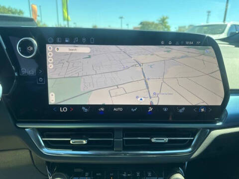 2026 Chevrolet Equinox EV LT 2