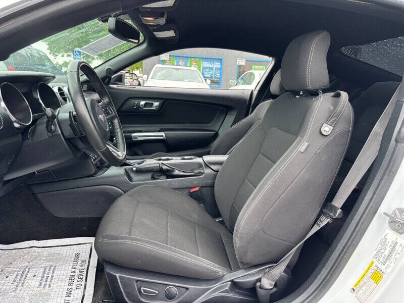 2015 Ford Mustang V6