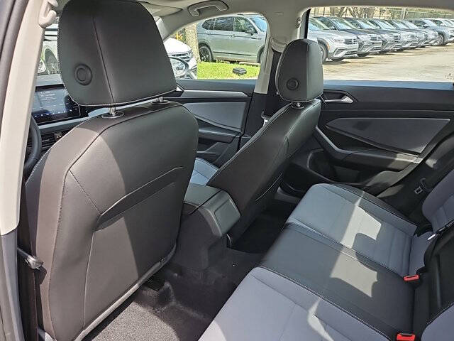 2025 Volkswagen Jetta SE