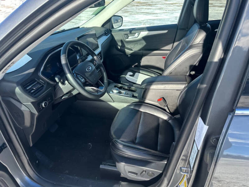 2024 Ford Escape Platinum