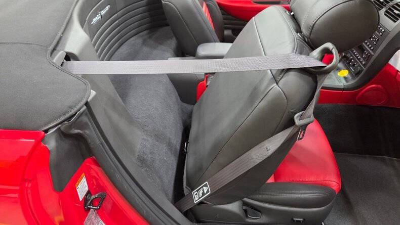 2002 Ford Thunderbird Deluxe