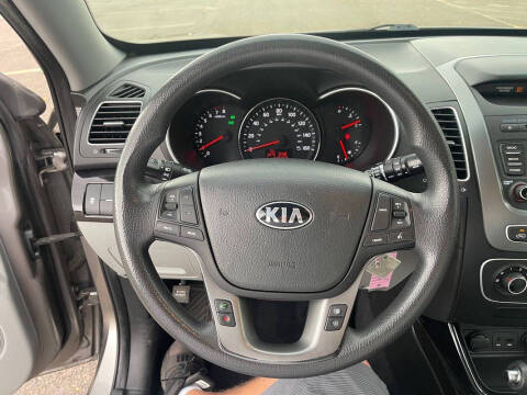 2015 Kia Sorento LX
