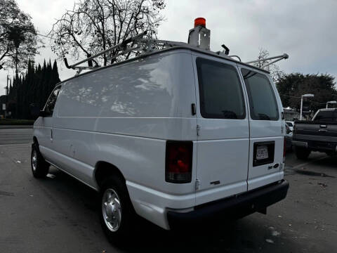 2014 Ford E-Series E-150