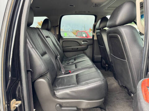 2013 Chevrolet Suburban LT 2500