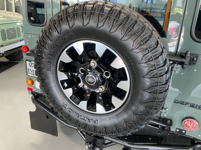 1998 Land Rover Defender 14
