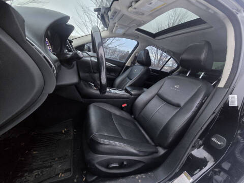 2014 Infiniti Q50 Premium