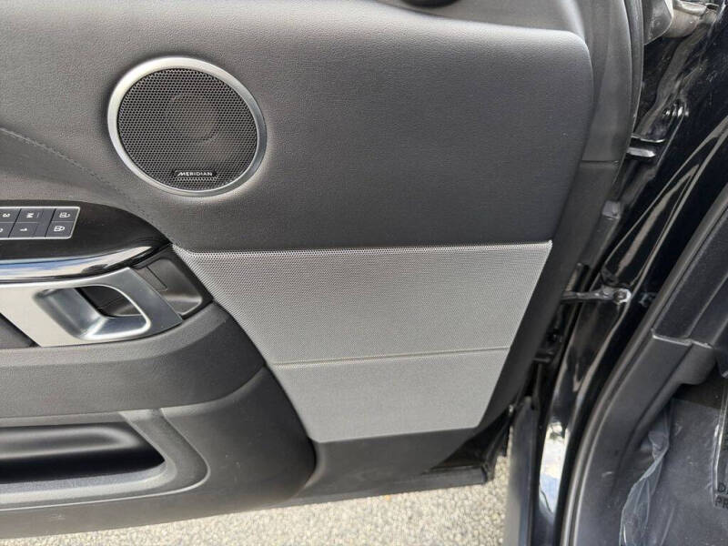 2022 Land Rover Range Rover Sport HSE Silver Edition