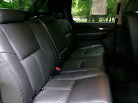 2012 Chevrolet Avalanche LS