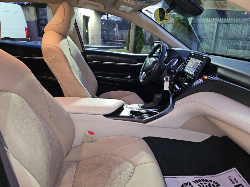 2024 Toyota Camry LE