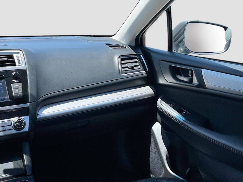 2019 Subaru Outback 2.5i