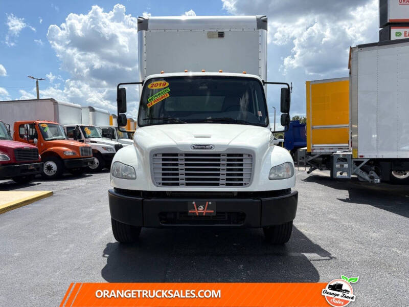 2019 Freightliner M2 106