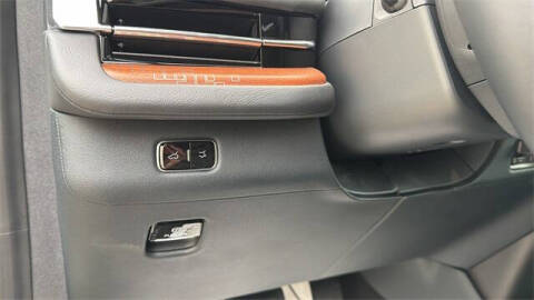 2025 Lincoln Navigator Black Label