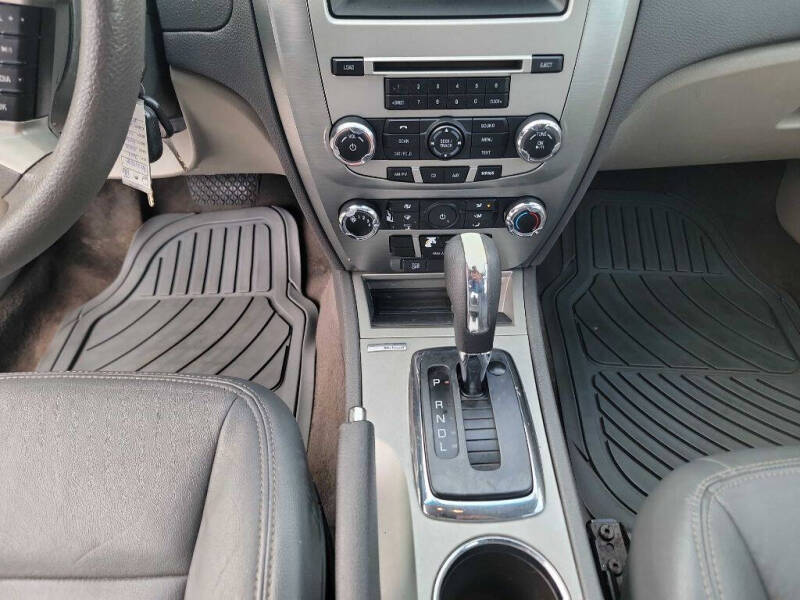 2012 Ford Fusion SE