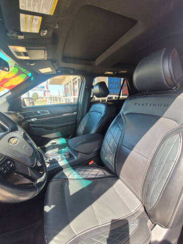 2017 Ford Explorer Platinum