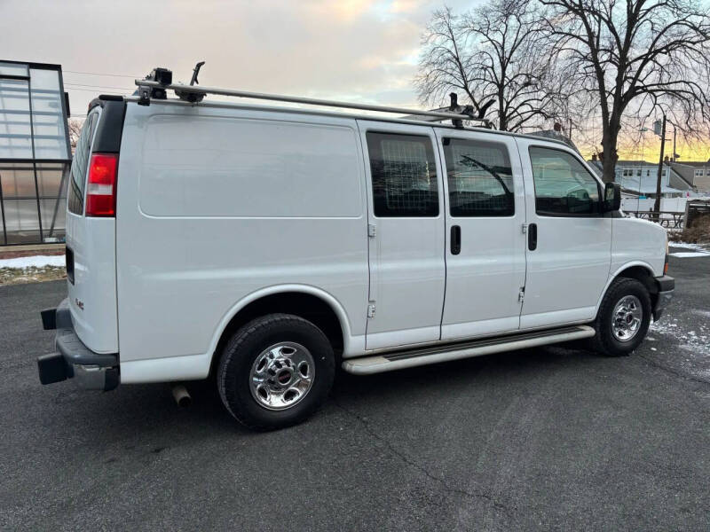 2017 GMC Savana 2500