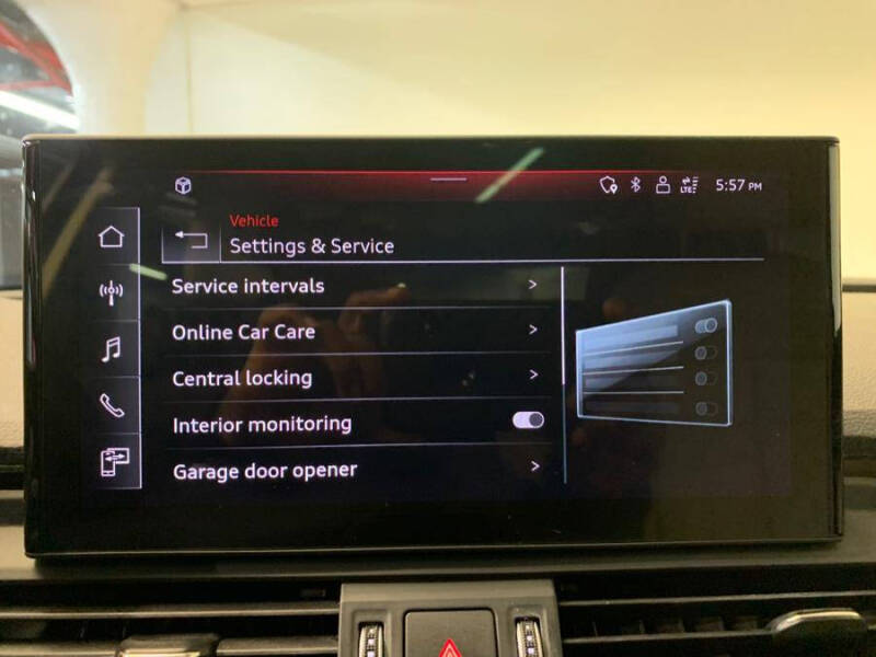 2023 Audi Q5 quattro Premium 40 TFSI