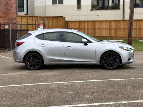 2018 Mazda MAZDA3 Grand Touring