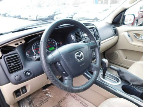 2005 Mazda Tribute s