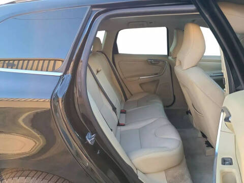 2016 Volvo XC60 T5 Drive-E Premier