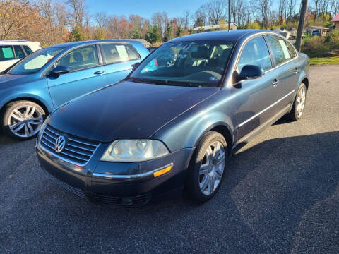 2005 Volkswagen Passat for sale at ULRICH SALES & SVC in Mohnton PA
