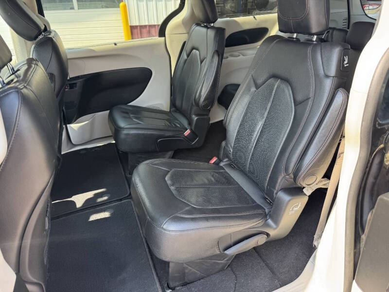 2019 Chrysler Pacifica Touring L