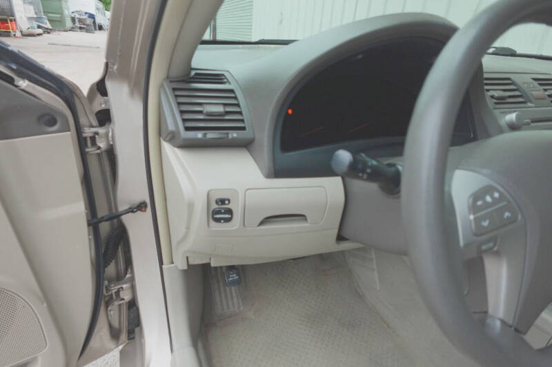 2007 Toyota Camry LE