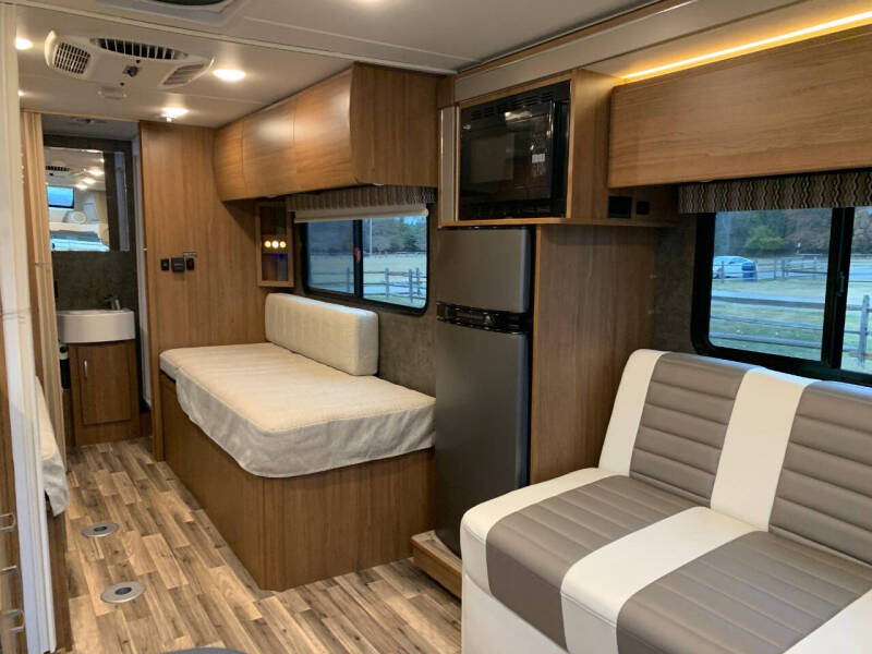 2016 Winnebago TREND