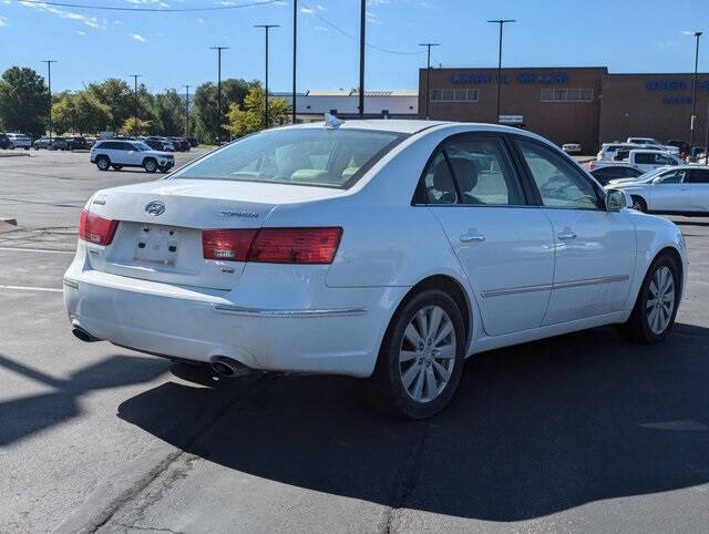 2009 Hyundai SONATA for sale at Axio Auto Boise in Boise, ID