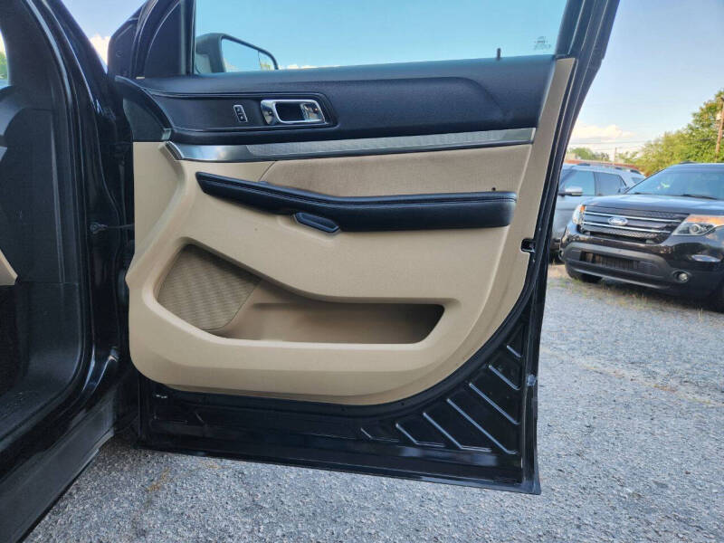 2016 Ford Explorer