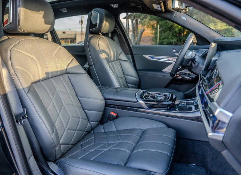 2024 BMW i7 eDrive50