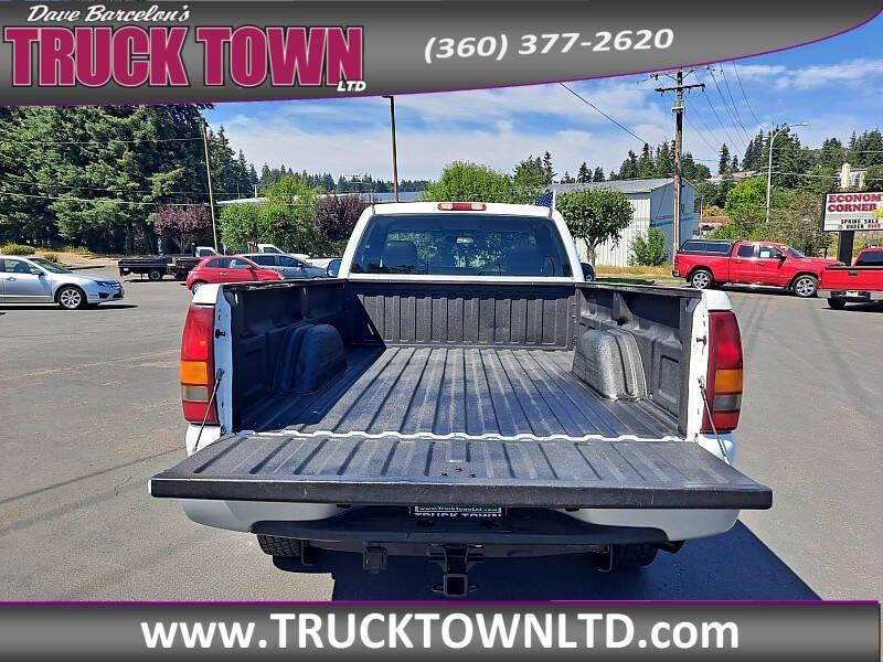 2005 GMC Sierra 2500HD