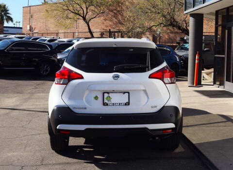 2020 Nissan Kicks SR