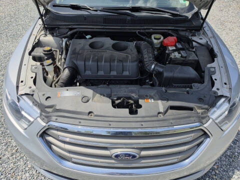 2016 Ford Taurus SE
