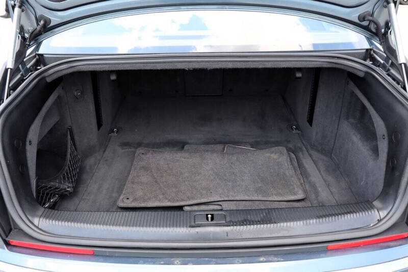 2005 Audi A8 quattro